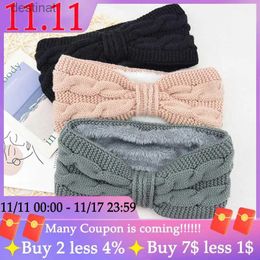 Headbands Autumn Winter Thicken Knitting Woolen Wide Headband For Women Plush Lined Headwrap Turban Hairbands Keep Warm Female Ear WarmersL231118