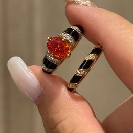 Black Enamel Fendar Zircon Medieval Light Advanced Sense Fashion Celebrity Index Finger Ring for Women