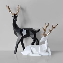 Decorative Objects Figurines 2Pcs Geometric Couple Deer Statue Elk Figurine Resin Sculpture Home Living Room Tabletop Ornament Christmas Decoration Gift 231117