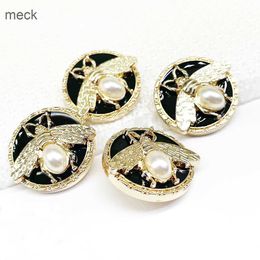 Button Hair Clips Barrettes 6PCS/Lot Fashion Round three-dimensional Small Bee Pearl Button Retro Suit Coat Windbreaker Shirt Hand-sewn Button Decorative