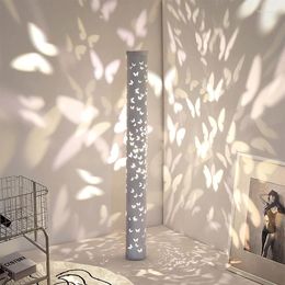 Floor Lamps Minimalist LED Lamp Butterfly Projection Bedroom Standing Living Room Sofa Vertical Light Corner