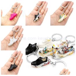 Keychains Lanyards 8 Colours Designer Chunky Shoes Keychain Men Woman Threensional Sneakers Enamelling Car Keyring Creative Ornamen Dhqfl
