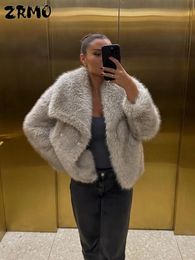 Women's Fur Faux Fur Luxury Lapel Faux Fur Jacket Coat Women Loose Long Sleeve Fluffy Warm Coats Female Winter Fashion Lady Overcoat Streetwear 231117