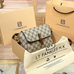Designer handbag Hong Kong OEM Genuine Leather New Crossbody Light Luxury Casual Letter Versatile One Shoulder Small Shell Bag