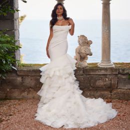 Elegant Off The Shoulder Bride Wedding Dresses Cascading Ruffles Mermaid Bridal Gown Ruched Satin Garden Robe De Mariee