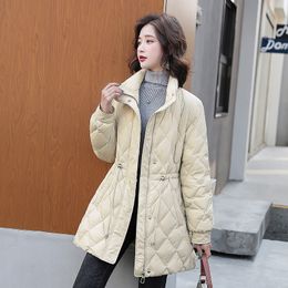 Wholesale winter 90 white duck down big fox fur collar waist tie down coat women winter long coat