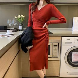 Knee length Woollen dress with drawstring split knit dress for women in autumn and winter, new slim fit with bottom lining for a slim and slim figure