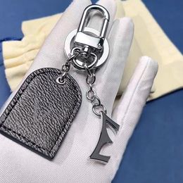 Charm New style Luxury Key chain Buckle lovers Car Keychain Designer Handmade Leather Design Keychains Men Women Bag Pendant Accessories Gift Top-Quality
