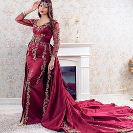 Elegant Arabic Kaftan Burgundy Mermaid Evening Dresses With Detachable Train Front Split Long Sleeves Satin Formal Event Gowns Appliques Beaded Women Prom Wear
