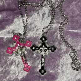 Pendant Necklaces 2000s Aesthetic Y2k Cross Pendants Necklace for Women Vintage Black Pink Harajuku Necklaces Beaded Chains Girl Jewellery Wholesale Z0417