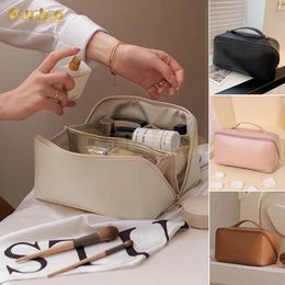 Cosmetic Bags Cases Cream Leather Makeup Bag Ladies Luxury Organ Pillow Bags PU Cosmetic Bag Large Travel Bag 230418