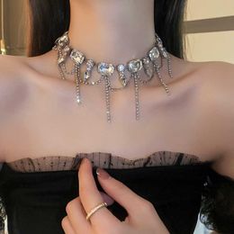 Pendant Necklaces FYUAN Geometric Square Crystal Choker Necklaces for Women Long Tassel Clavicle Chain Necklaces Statements Jewelry Gifts Z0417