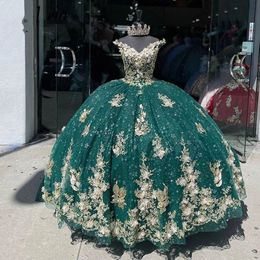 그린 볼 가운 공주 Quinceanera 2023 옥상 어깨 구슬로 된 생일 무도회 드레스를위한 아플리케 레이스 뒷면