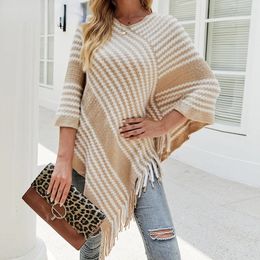 Women's Fur Faux Fur Autumn Winter Women Sweaters Poncho Knitting Capes Cloak Sweater V-Neck Irregular Hem Tassels Coat Striped Knitted Pullover 231118