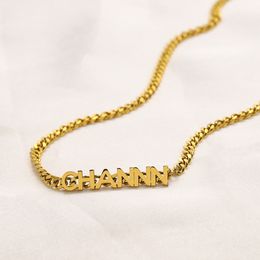 Luxury Design Necklace Crystal 18K Gold Plated Necklaces Letter Pendant Fashion Womens Wedding Jewellery Accessories Gifts