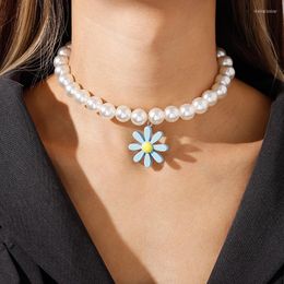 Choker Korean Daisy Flower Pearl Necklaces For Women Western Elegant Aesthetic Simple Blue Clavicle Chain 2023 Trend