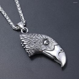 Pendant Necklaces 3D Dimensional Retro Hawk Head Alloy Necklace Personality Men Parrot Bird Metal Pendants Jewelry Fashion Accessory