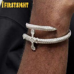 Bangle Iced Out Bling CZ Justice Sword Bangle Gold Silver Color Cubic Zircon Cross Bracelet For Women Men Hiphop Jewelry 230419