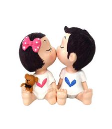 Creative Resin Car Decoration Cartoon Cute Doll Kissing Doll Gift for Home Car 1 pcs9463696