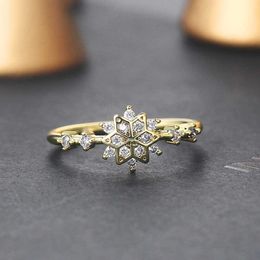 Band Rings ZHOUYANG Snowflake Rings For Women Korean Cute Zircon Light Gold Color Wedding Ring Wholesale Jewelry Christmas Gift KCR093