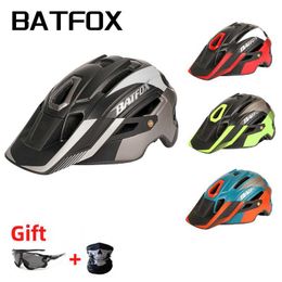 Cycling Helmets BATFOX Bicycle Helmet Ultralight MTB Mountain Bike with Adjustable Night Taillight Safety Cap for Men and Women Riding Equipment P230419