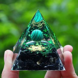 Decorative Objects Crystals Stone Orgone Pyramid Energy Generator Natural Amethyst Peridot Reiki Chakra Meditation Tool Room Decor Christmas Gift 230418