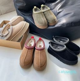 Genuine Leather Platform Slippers Snow Boots Women Fur Low-top Wool Plus Velvet Cotton Shoes Warm in Winter Big Size