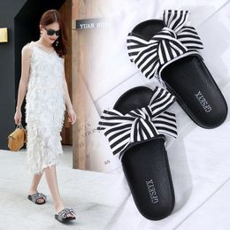 Pantofole Summer Fashion Women Slides Shot Shote Platform Platform Scarpe di più grandi Donne Muli Chaussures Femme 72C39