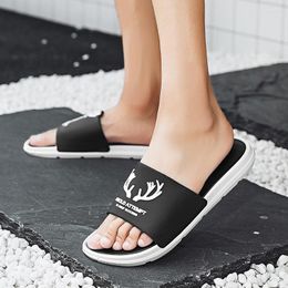 Slippers Men Summer Deer Patter Wear Trend Korean Version Of The Personality Word Drag Couple Outdoor Sandals Female Flip Flops