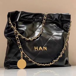 100% Genuine Chain Shoulder Bags Brand Designer Fashion Women Oil Wax Leather Shopping Tote Purses and Handbags Casual Large Capacity Bucket Bag 2382