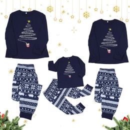 Family Matching Outfits Christmas Pajamas Sets Parent Child Men's Dad Clothes Warm Suits Plaid Print Home 231118