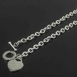 Bracelet Woman Designer Necklace Titanium Steel Jewelry Set Valentine's Day Gift Free Shipping Heart