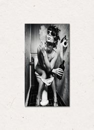 Toilet Sexy Woman Canvas Prints Girl Smoking and Drinking Paintings Pictures Posters1599761