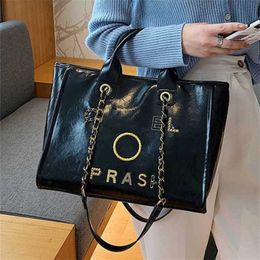 50% off Classics Women's Handbags Luxury Beach Metal Pearl Letter Badge Tote Bag Small Leather Large Chain Wallet 8H8F