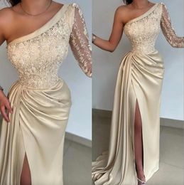 Elegant One Shoulder Satin Evening Dresses Long Sleeve Lace Applique Beaded Ruched Split Prom Formal Party Second Reception Gowns Dress