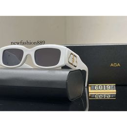 with box Fashion Sunglasses for Women Designer and Men Fashion Model Special UV 400 Protection Letters Leg Double Beam Big Frame Outdoor Brands
