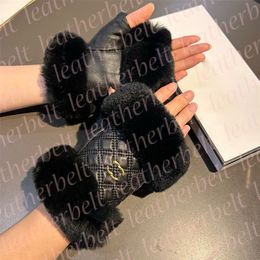 Luxury Fur Fingerless Gloves Metal Letter Leather Velvet Gloves for Women Outdoor Windproof Fluffy Plush Mittens for Cycling
