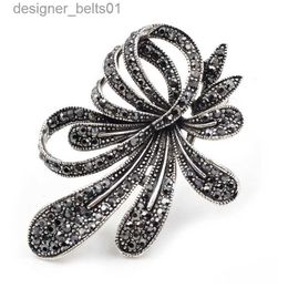 Pins Brooches CIN XIANG Rhinestone Black Flower Brooches for Women Vintage Antique Pin Elegant Exquisite Broches New Year GiftL231120