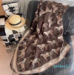 scarf luxury for woman winter upscale scarf fringed male England plaid seahorse hair black shawl plaid Cashmere scarf