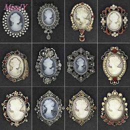 Pins Brooches Crystal Rhinestones Cameo Vintage Brooches for Women Queen's Cameo BeautyL231120