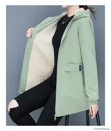 Women's Trench Coats Windbreaker Jacket Spring Autumn Coat Inner Fleece Women Zipper Hooded Outwear Mid-length Loose Famale Style