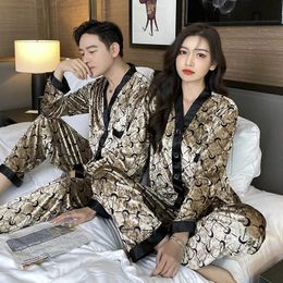 Womens Sleepwear Pyjama Set Velvet Moon Print Casual Home Mens Evening Dress Luxury Couple 231120