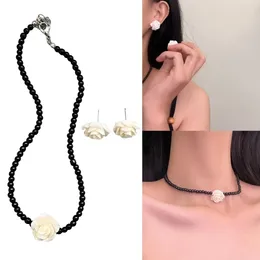 Pendant Necklaces Stylish Black Beads Necklace White Rose Neckalce Studs Earrings Perfect Jewellery For Fashionable Women