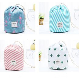 Portable Barrel Drawstring Makeup Bag Large Capacity Waterproof Cosmetic Bag Flamingo Printed Toiletry Storage Bag for Home and Travel SN892