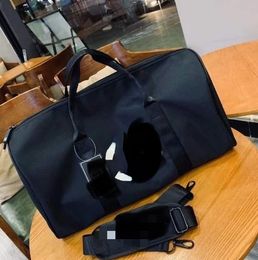 Travel Bag Luggage Bag Nylon Waterproof Large Capacity Gym Bag Travel Bag Shoulder Messenger Bags Quality