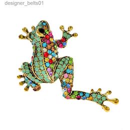 Pins Brooches CIN XIANG Rhinestone Frog Brooch Vivid Animal Pin Full Glasses Design Alloy Material Green Colour Women And Men JewelryL231120