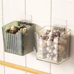 Storage Bottles 1Pcs Transparent Refrigerator Side Door Punch Free Onion Wall Mounted Box Sorage Bin Spoon Holder Basket