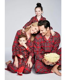 Family Matching Outfits Christmas Family Pajamas Set Adult Kids Women Sleepwear Nightwear Long Sleeve Home Wear Printed Red Plaid year Christmas Pjs 231120