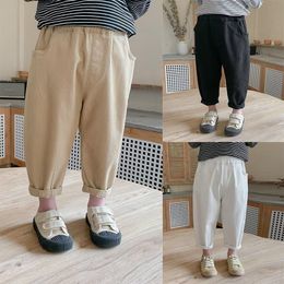 Calça calças calças de calça primavera outono de algodão coreano menina de algodão solta calça de carga calça infantil de esportes casuais 3-7y 230419