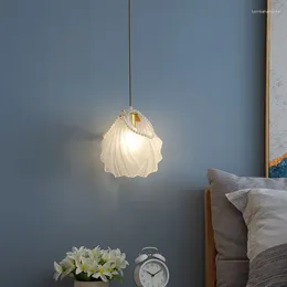 Chandeliers French Rural Master Bedroom Bedside LED Small Chandelier Modern Minimalist Pearl Shell Girl Heart Aisle Bar